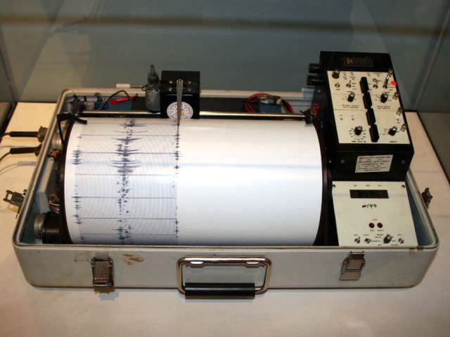 1seismograful