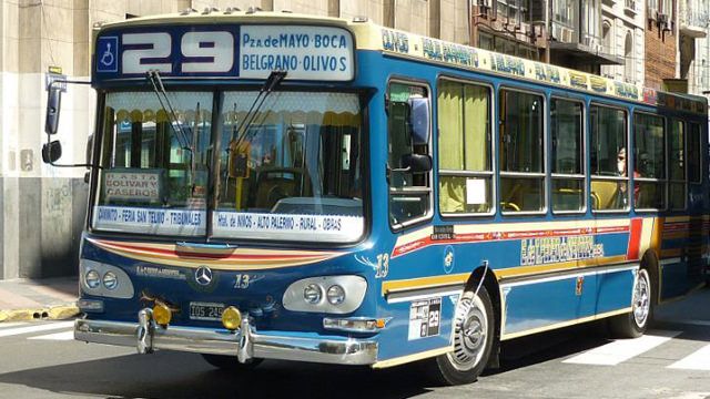 cu autobuzul