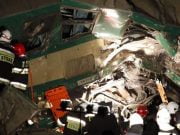 VIDEO TRAGEDIE FEROVIARĂ în Polonia: Cel puţin 14 morţi şi 60 de răniţi