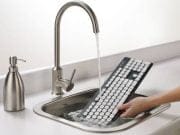 Inventie: TASTATURA pe care o poti SPALA la ROBINET cand se murdareste