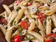RETETA: Salata rece de paste cu anghinare