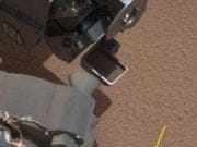 Roverul Curiosity a gasit un obiect stralucitor pe Marte! FOTO