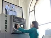PROIECT unic de colectare a deseurilor! Automate pentru reciclarea PET-urilor, in schimb primesti un voucher! Vezi VIDEO