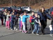 ATAC armat intr-o scoala din orasul american Newtown, Connecticut! VIDEO!