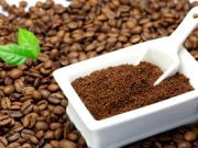 Cele zece lucruri la care poti refolosi zatul de cafea in loc sa-l arunci la gunoi!