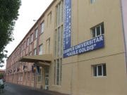 Doi lectori de la Universitatea ‘Vasile Goldis’ din Arad au fost trimisi in judecata, fiind acuzati ca vindeau lucrari de licenta!