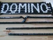 Nu esti pasionat de DOMINO!? Vezi acest VIDEO apreciat de 10 milioane de oameni si mai discutam…
