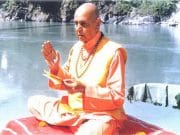 PROFET sau SARLATAN? Gupta Swami prezice moartea presedintelui Basescu si aparitia unui NOU CONDUCATOR