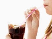 TOP 10 PRODUSE CANCERIGENE care fac parte din VIATA TA!