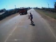Tu ai facut o FAPTA BUNA? Acesti NECUNOSCUTI sunt EROII a zeci de milioane de oameni!