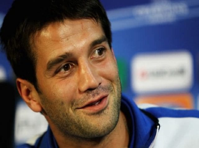 Cristian Chivu SE RETRAGE Este sfarsitul unei calatorii pline de provocari!11111