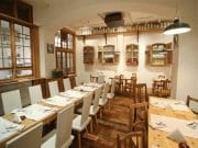 Zece RESTAURANTE ROMANESTI unde sa mananci cand discuti o afacere!