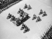 IMAGINI DE COLECTIE cu HITLER, descoperite de un fotograf in Virginia!
