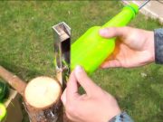 Ai nevoie de o sfoara si nu ai la indemana? O sticla de plastic este tot ce ai nevoie! VIDEO