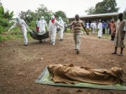 IMAGINI DE GROAZA din focarul EBOLA care arata suferinta oamenilor!