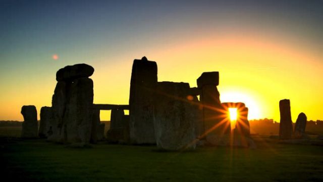 Unde se ascunde SECRETUL celebrului sit preistoric STONEHENGE!
