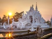 IMAGINI SPECTACULOASE cu TEMPLUL BUDIST din THAILANDA!