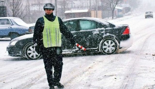 Vine ZAPADA peste Romania! ATENTIONARE de NINSORI, VANT si POLEI!