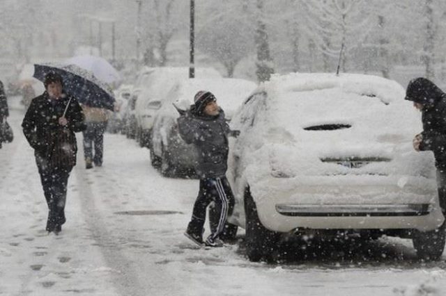 Se intoarce VREMEA URATA! COD GALBEN DE PLOI SI NINSORI in aproape toata tara! Vezi HARTA!1