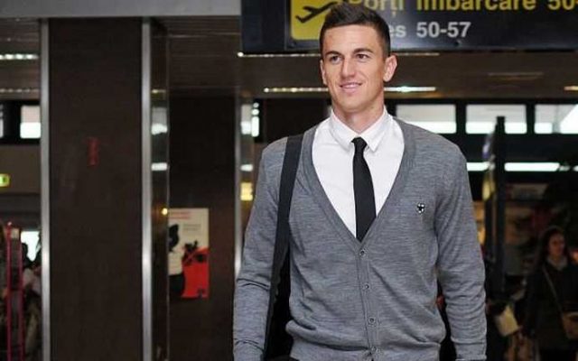 Un fotbalist roman reactioneaza la documentarul Vin romanii!