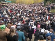 Ce s-a intamplat ieri la mormantul parintelui Arsenie Boca! A fost MINUNAT!