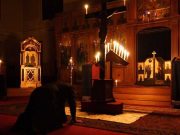 Ministerul de Interne a modificat acordul cu Biserica. Slujbele vor fi fara credinciosi, iar painea sfintita va fi dusa la domiciliu