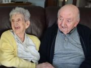 Dragoste de mama! Ce face zilnic o femeie de 98 de ani pentru fiul ei de 80 de ani! „E atat de bucuros cand ma vede”